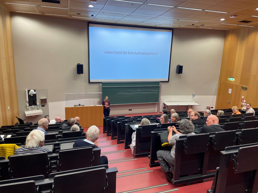 Eindruck von der Diskussion am Ende des Vortrages von Frau Prof. Hilber (©  Freundeskreis Pesthaus).